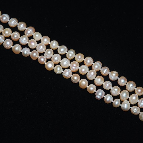 3-Strand 7mm Peach Freshwater Pearl Necklace & Bracelet Set - Picture 4 of 9